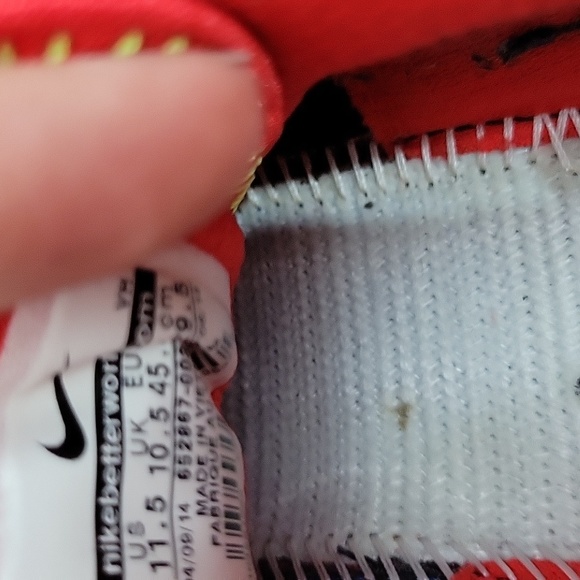 493. Nike shoes - Picture 5 of 7